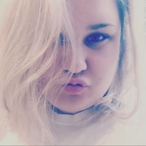 Meet your Posher, Kaitlyn